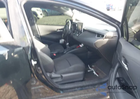 2021 Toyota Corolla Se Nightshade Edition z USA, uszkodzony, nr VIN JTND4MBE0M3118605